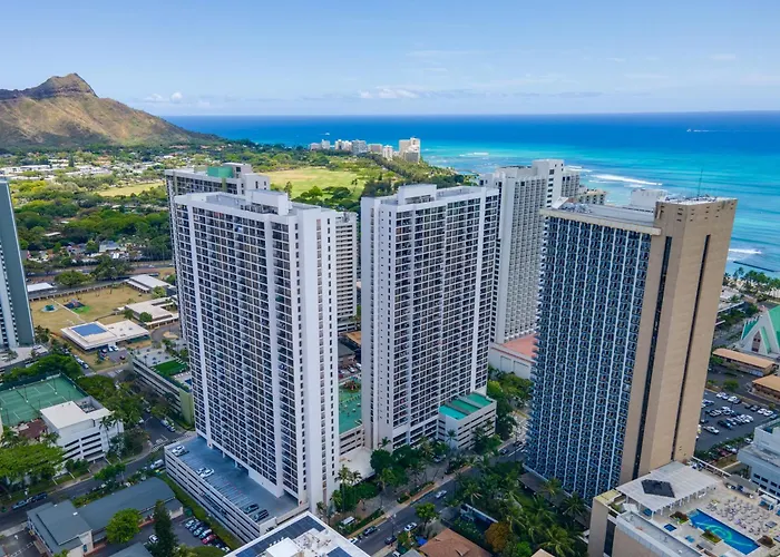Stunning Ocean View 1Br Condo - Free Parking!